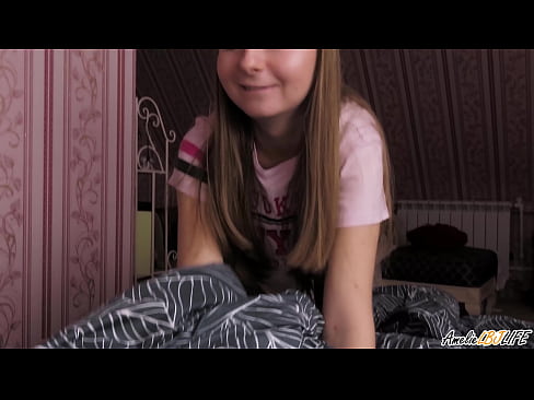 ❤️ Tarraingíonn Blondie BFF go domhain uirthi agus faigheann sí cum ina béal Porn bhaile  ag ga.rexporn-com.ru ☑